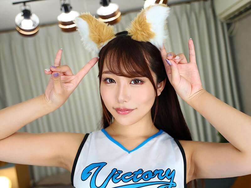 尾崎えりかのキツネチアのコスプレ画像